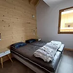 Chalet Choseaux Lezami *